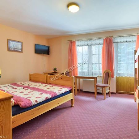 Bialy Dom Aparthotel Ściegny Екстериор снимка