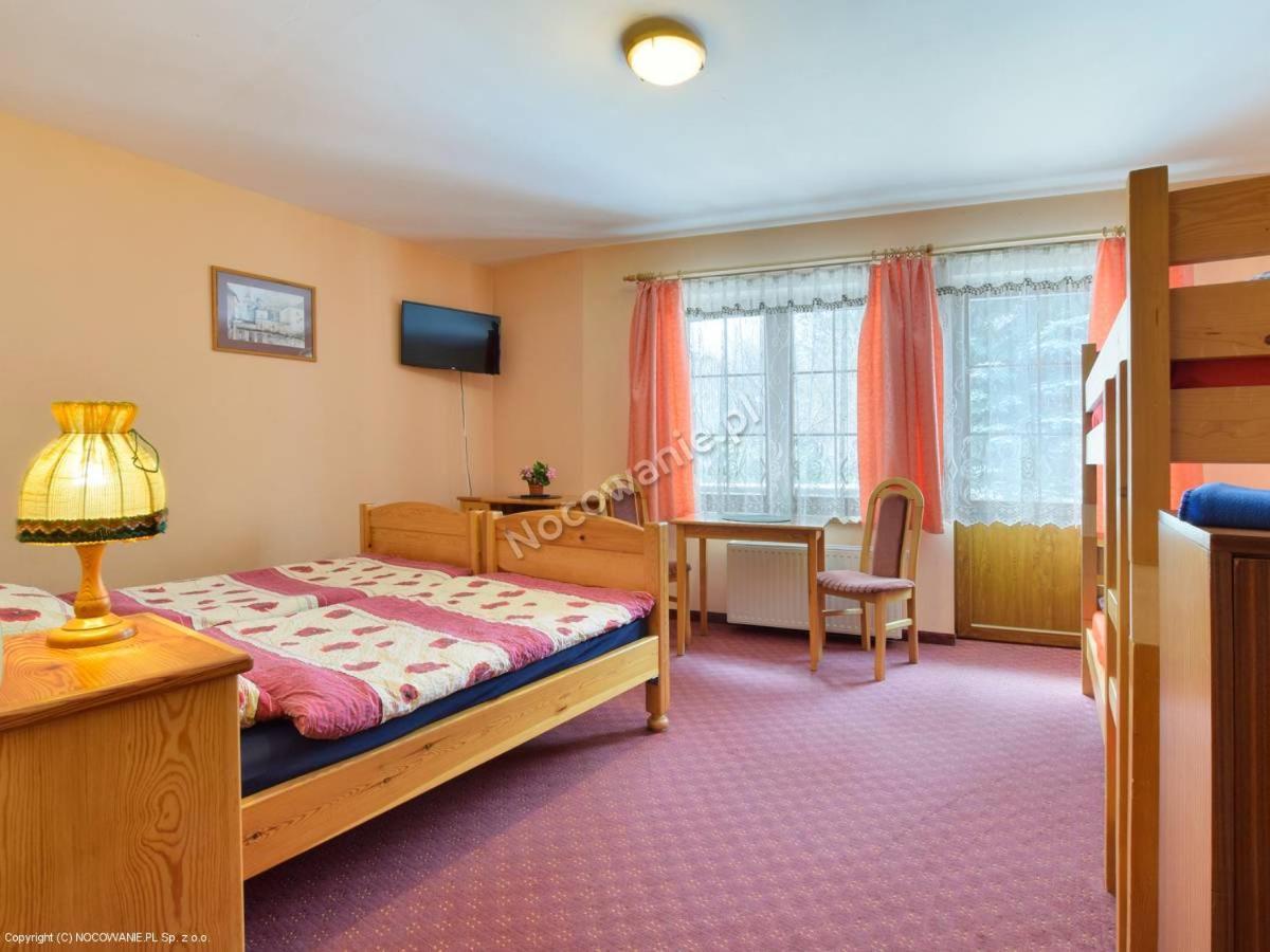 Bialy Dom Aparthotel Ściegny Екстериор снимка